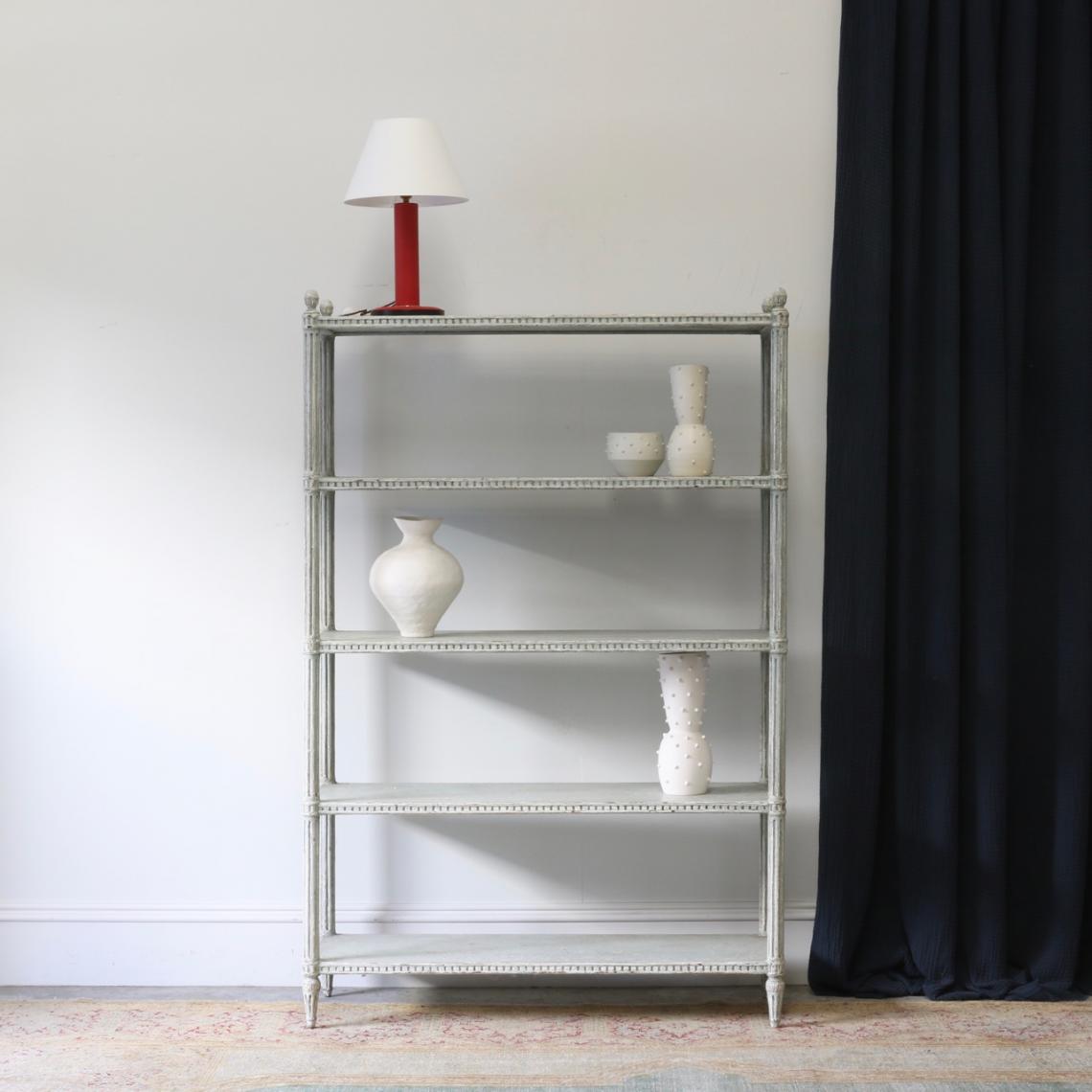 116-05 - Gustavian Etagere 